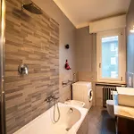 Aurea Living Family & Business Parcheggio *