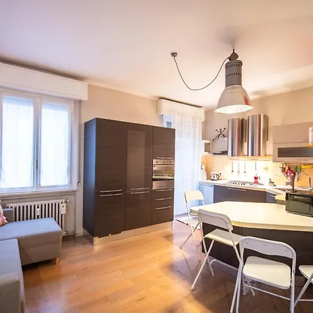 Apartment Aurea Living Family & Business Parcheggio Parma
